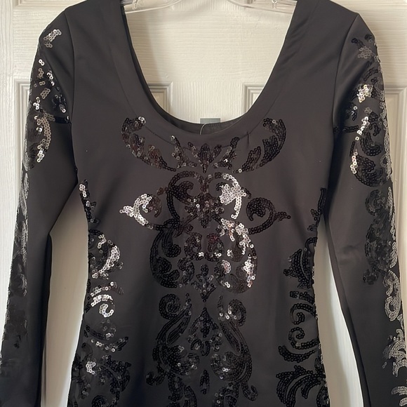 NWT BEAUTIFUL BLACK SEQUINS COCKTAIL DRESS - Picture 2 of 8